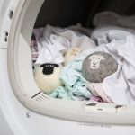 dryer balls in tumble dryer