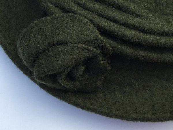 Felted hat - moss green