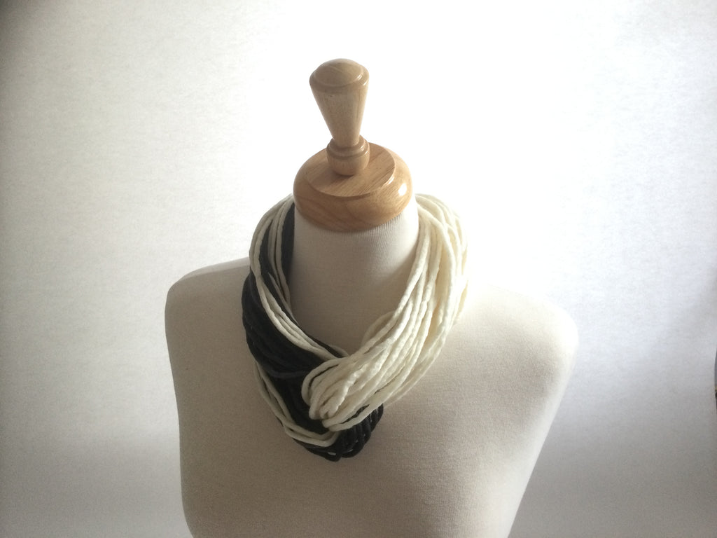 Merino Wool Twist Necklace Cream and Carcoal Grey