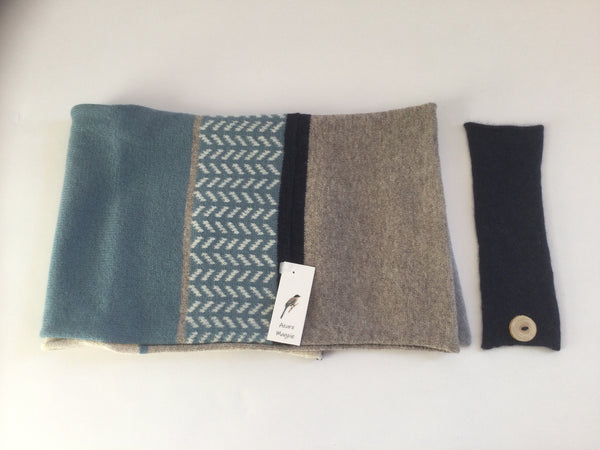 Lambswool Azure Magpie Snood