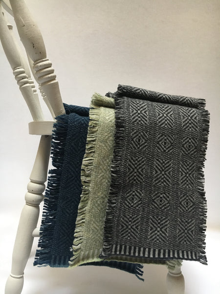 Fringed scarf indigo