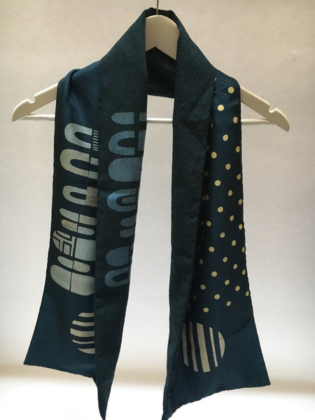 Wool and Silk scarf - navy